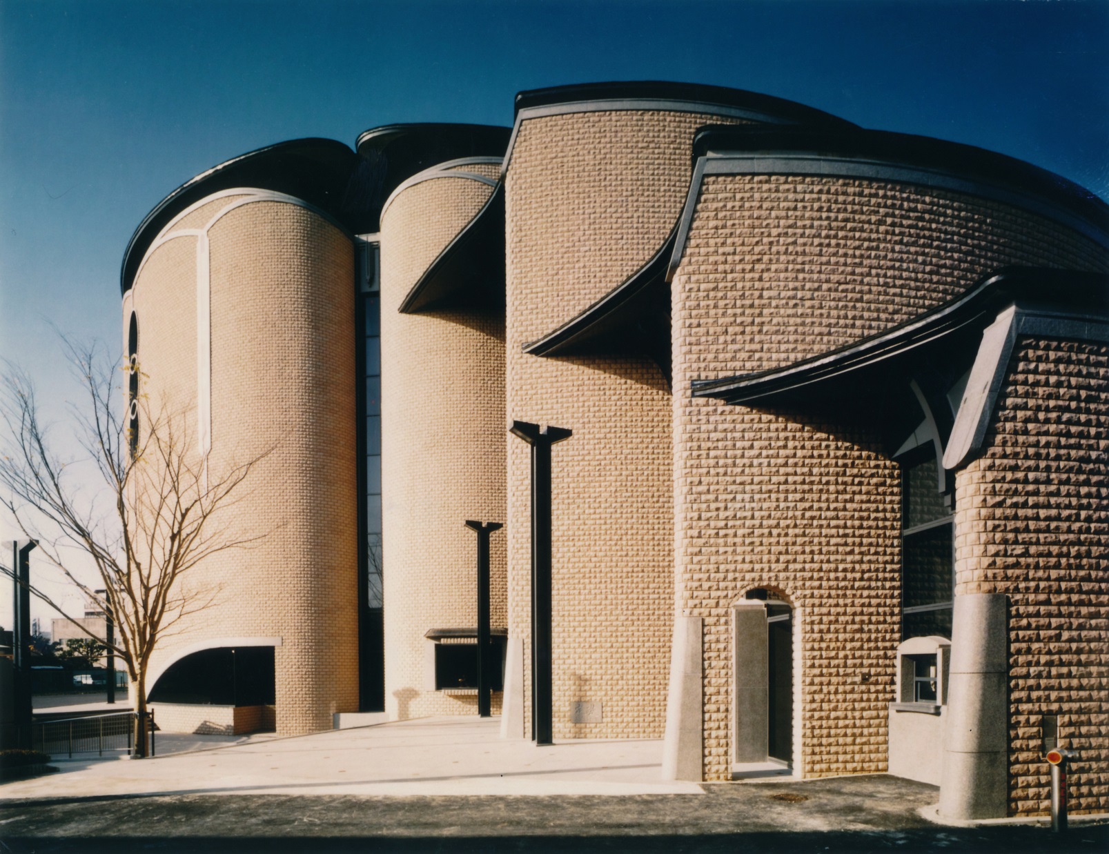 伊丹アイフォニックホール（伊丹市立音楽ホール）